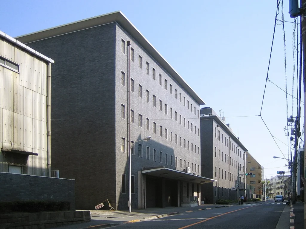 東京都新宿区にある新潮社の建物