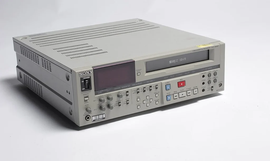 ソニー製S-VHSビデオデッキの写真