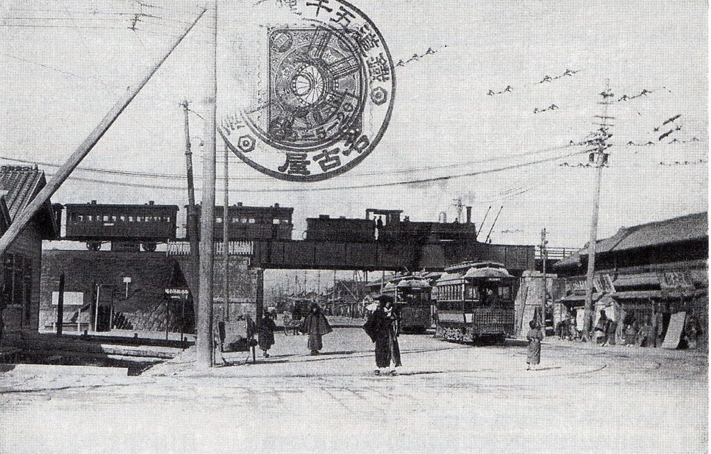 1906年ごろ両国橋駅付近を走る総武鉄道の列車