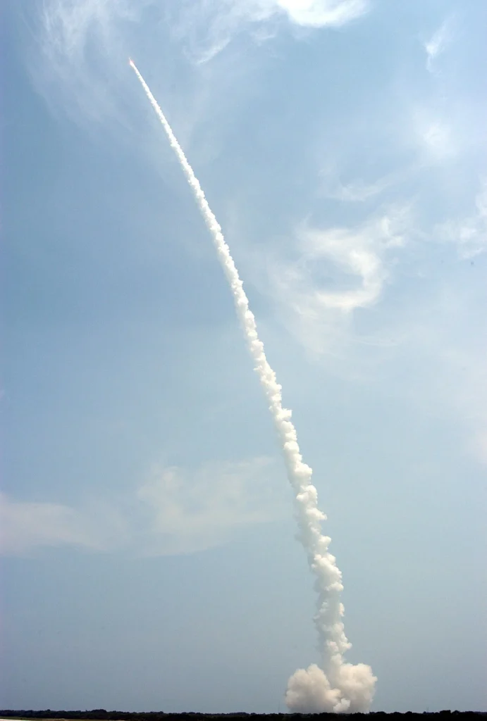ロケットで打ち上げられる火星探査機スピリット