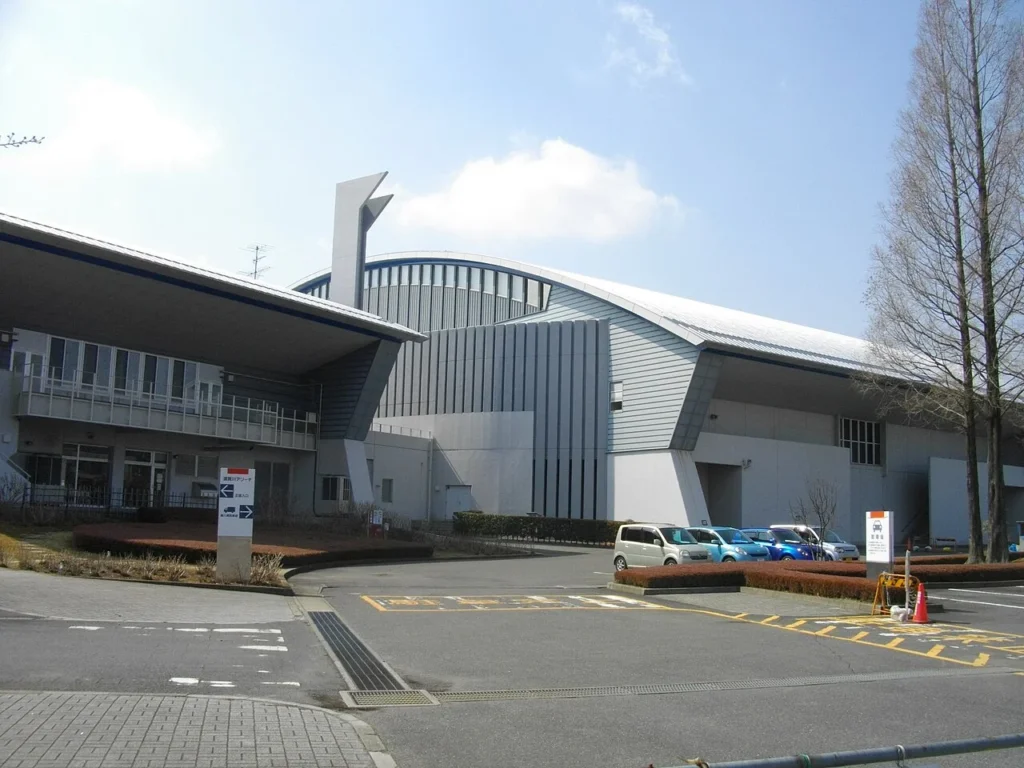 円谷幸吉の名を冠した施設となった須賀川アリーナの写真