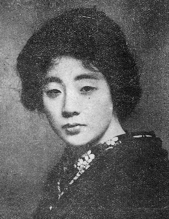 女優・松井須磨子の肖像写真