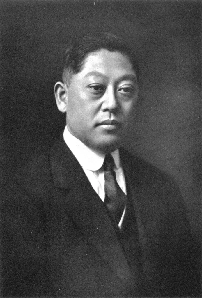 小説家・随筆家の水上瀧太郎の肖像写真