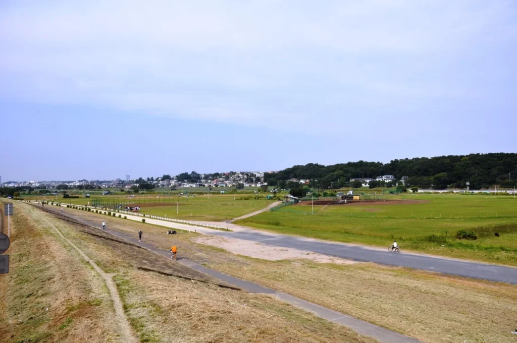 川崎市に残る多摩川スピードウェイ跡地