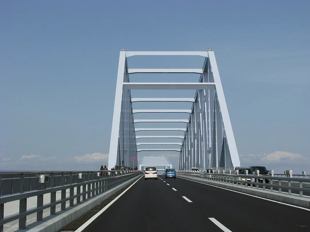 東京湾に架かる東京ゲートブリッジ