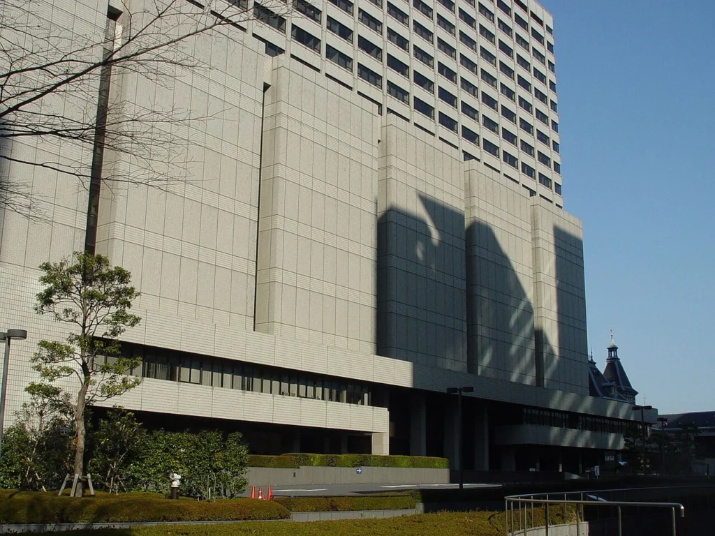 東京地方裁判所が入る裁判所合同庁舎
