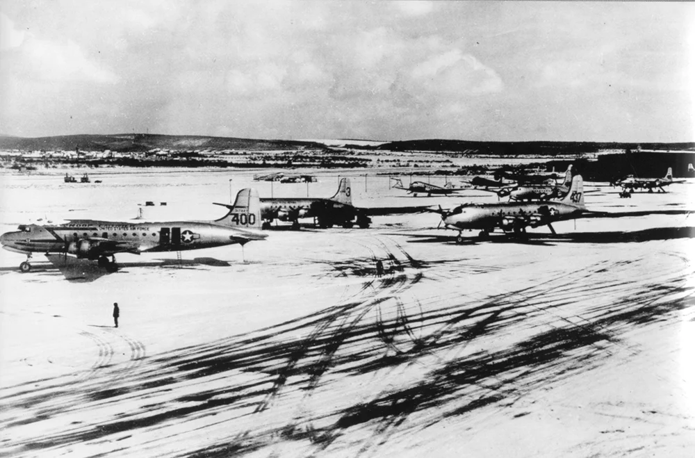 ベルリン大空輸に参加したC-54輸送機