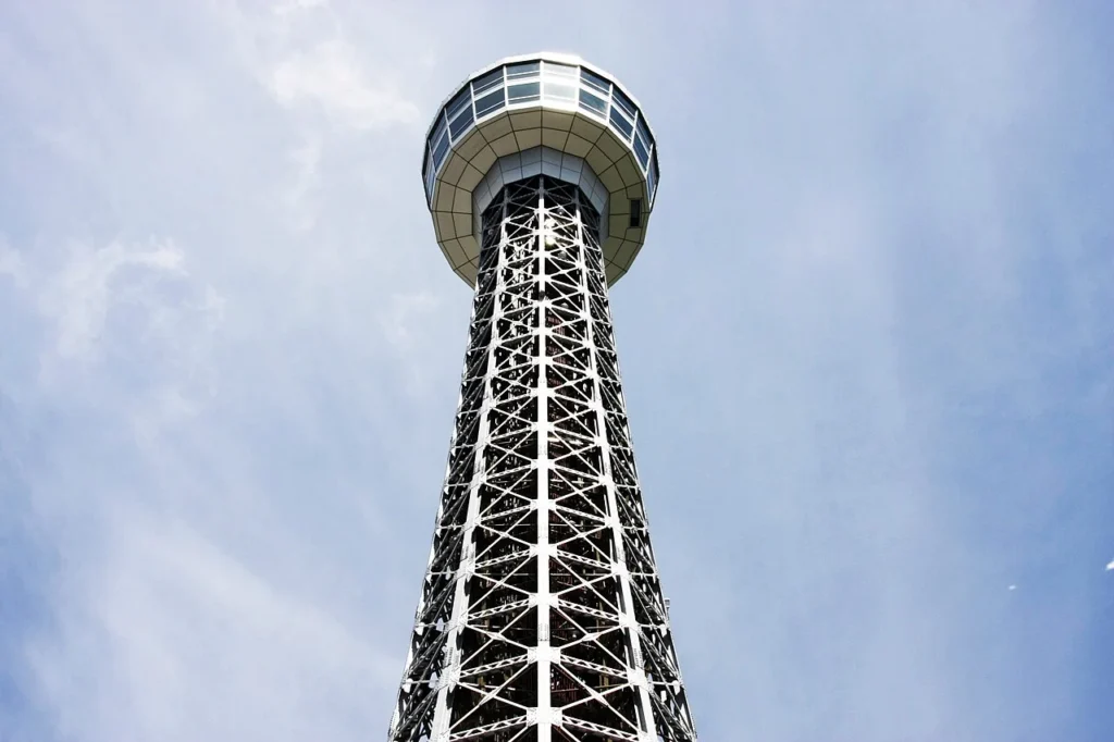 横浜マリンタワーの写真