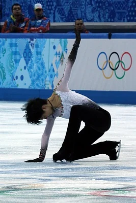 ソチオリンピックの男子フリーで演技する羽生結弦